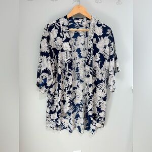 Floral Navy and White Kimono Top
